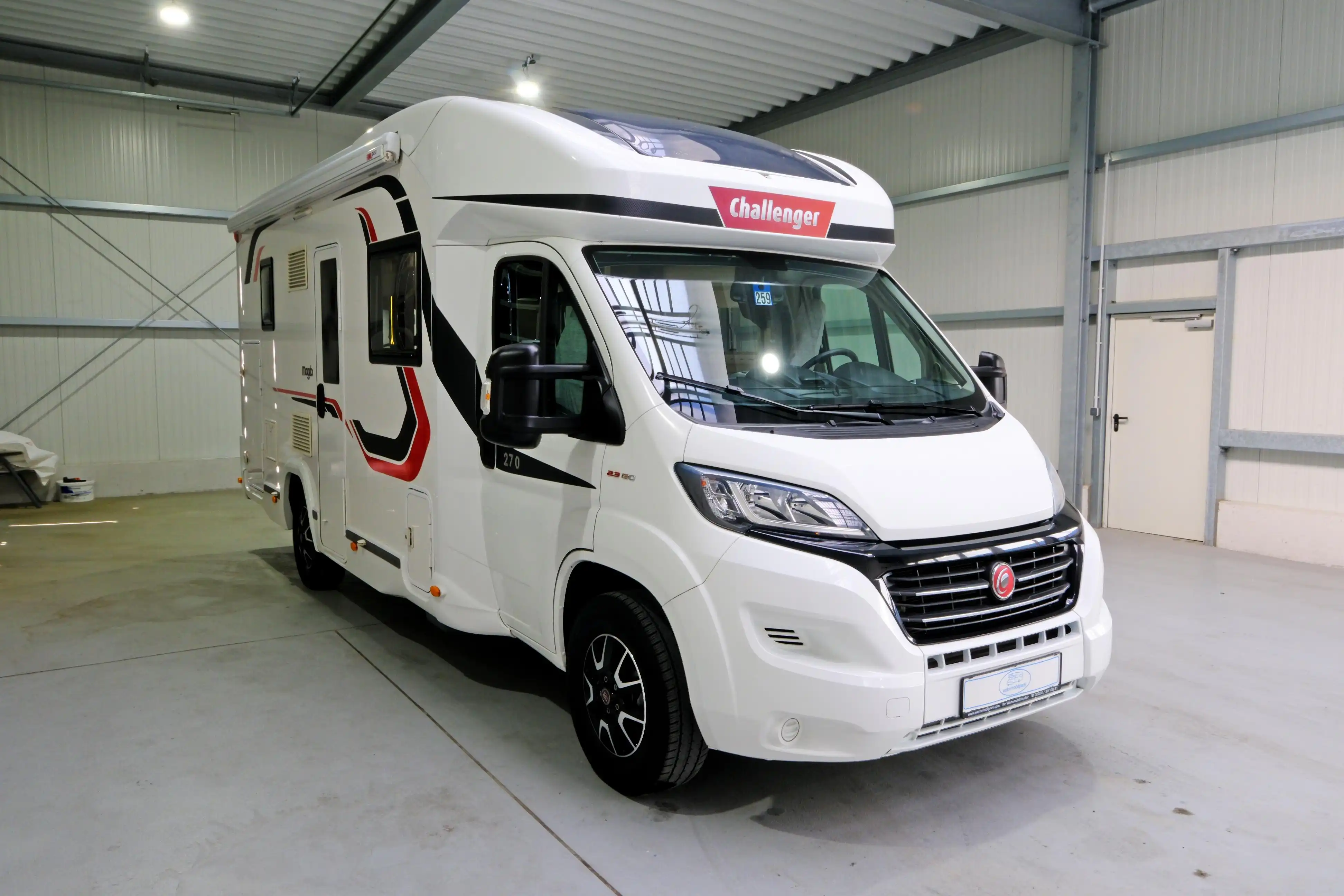 CHALLENGER Mageo 270/elek.Einzelhubbetten/Klima/Markise/TOP
